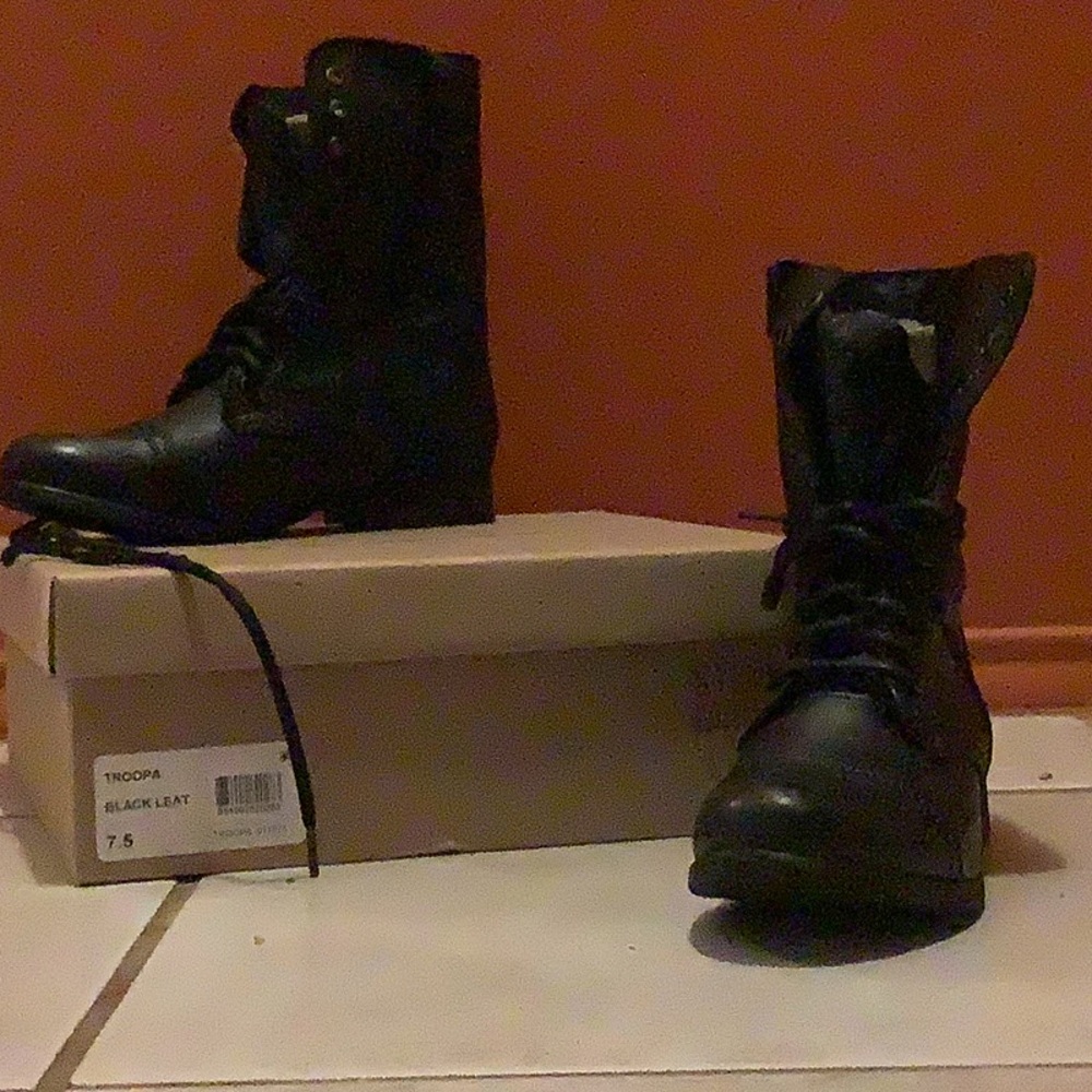 Steve Madden Black Leather Boots